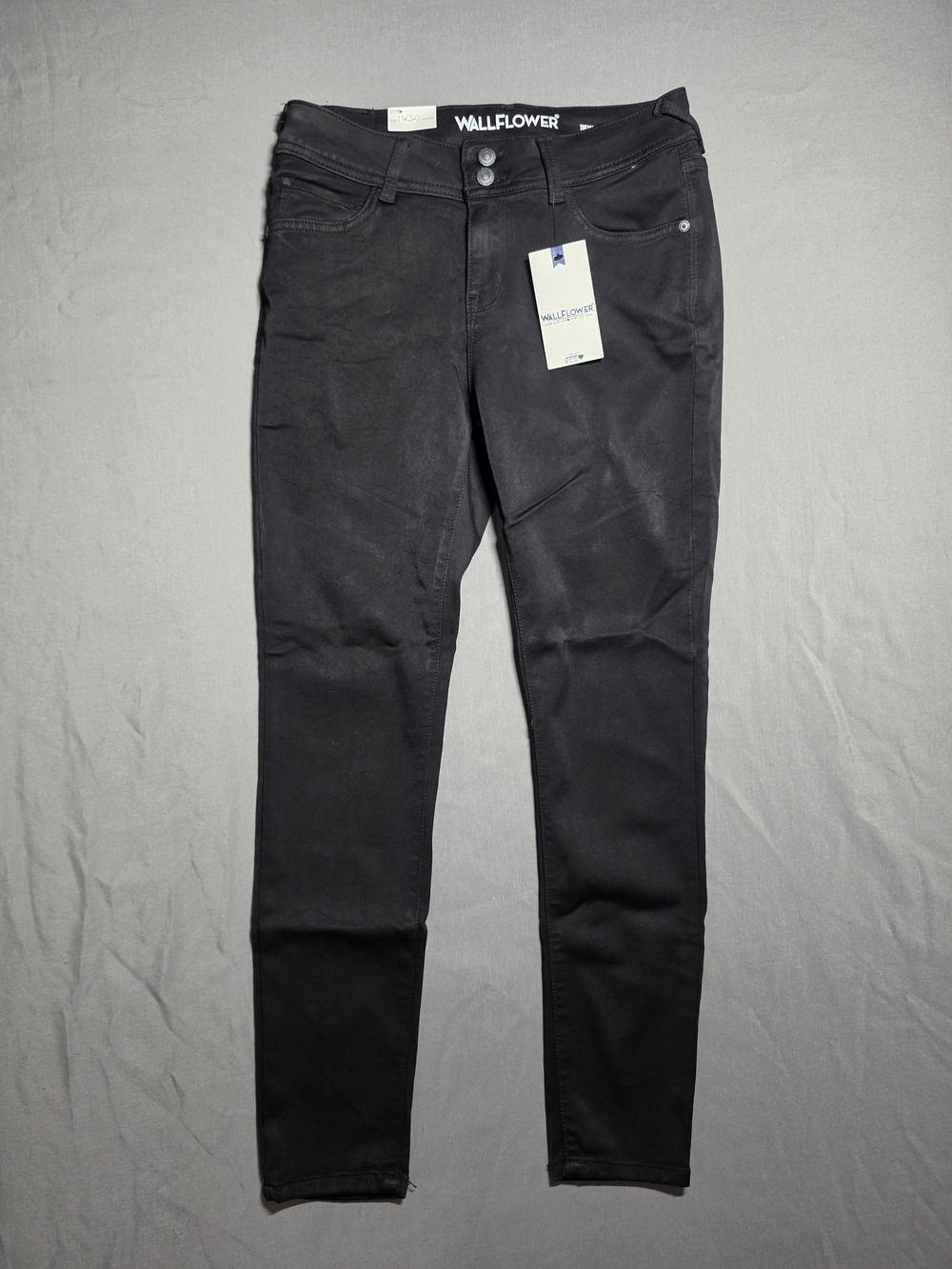 Wallflower Women's Black Skinny Jeans NWT